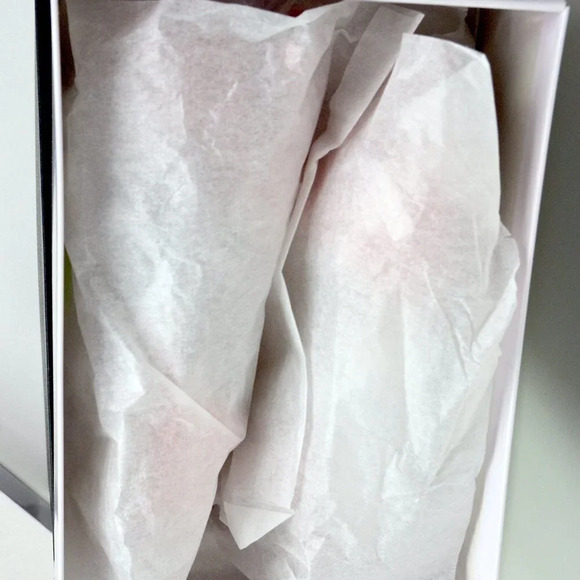 NWT NEIMAN MARCUS "CLEMENTINE" RED SIZE 6M - Picture 4 of 6